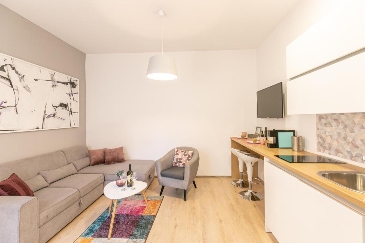 Polai Center Apartments المظهر الخارجي الصورة