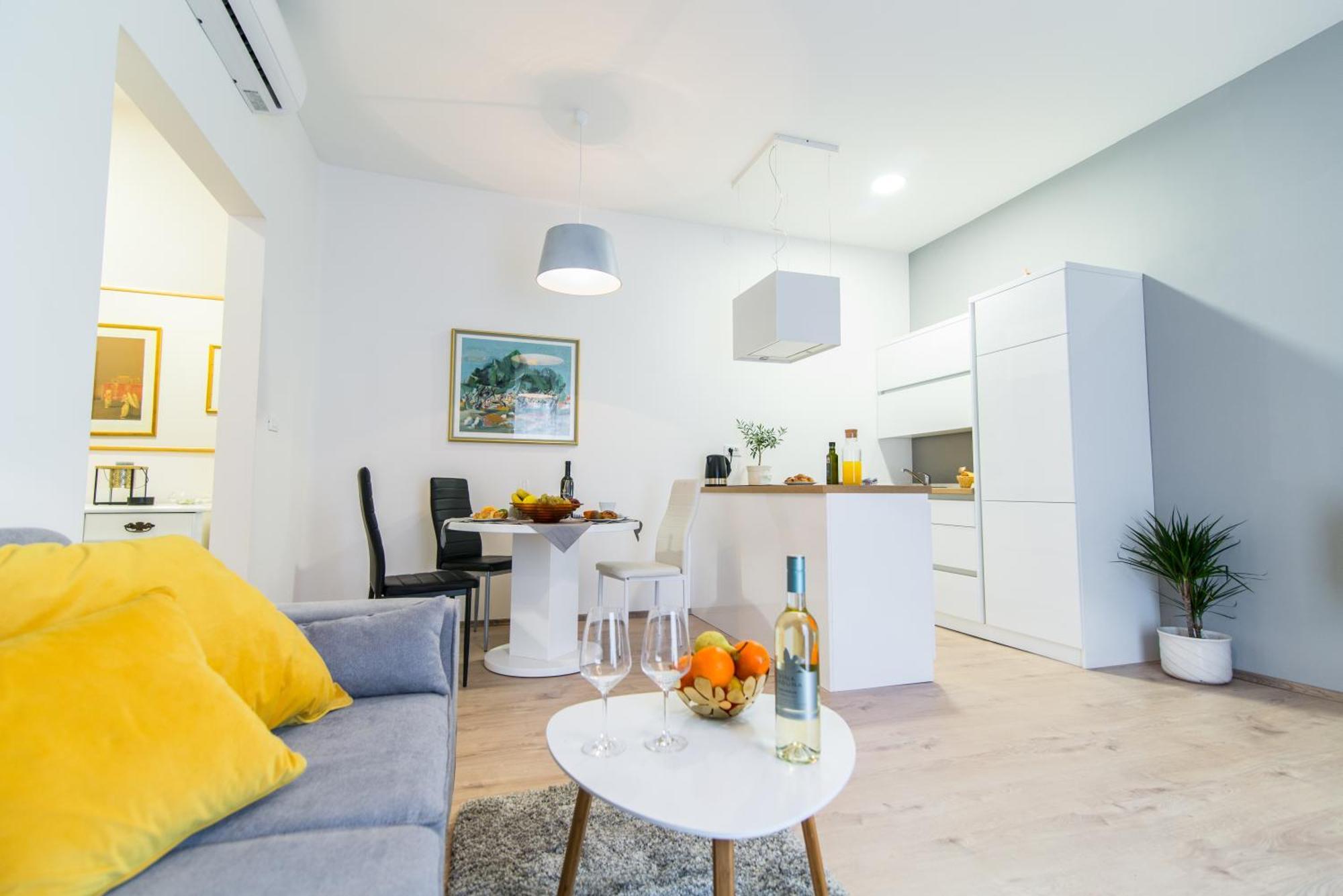 Polai Center Apartments المظهر الخارجي الصورة